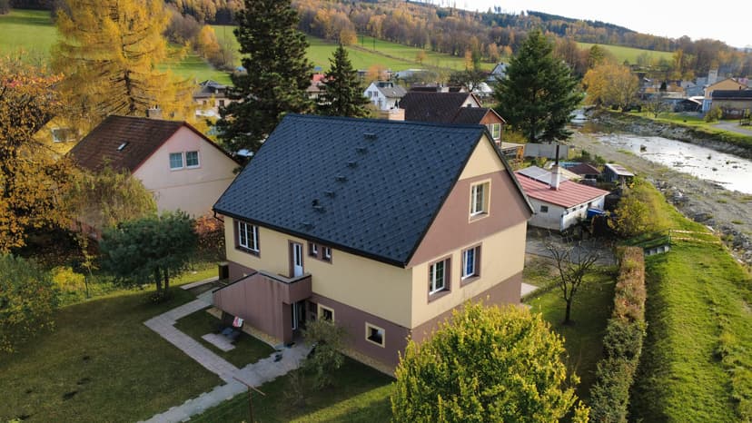 Česká Ves - výměna střešního pláště